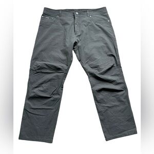 Kühl Men’s Revolvr straight leg pant size 40x30 Gotham gray outdoor casual